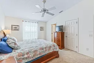 1322 Hollyberry Pl, The Villages, FL 32162 - Photo 15