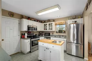 20530 SW 5th Pl, Dunnellon, FL 34431 - Photo 23