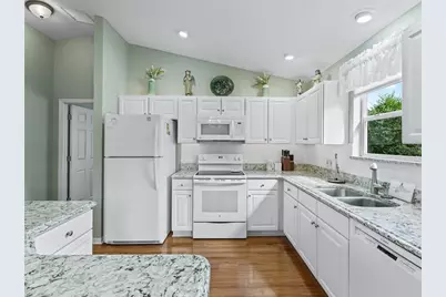 2613 Dunbar Avenue, The Villages, FL 32162 - Photo 9