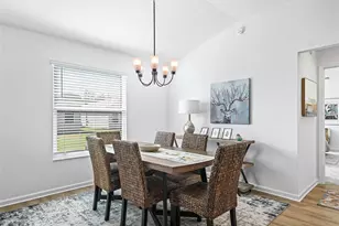 928 Veronica Ct, The Villages, FL 34762 - Photo 7