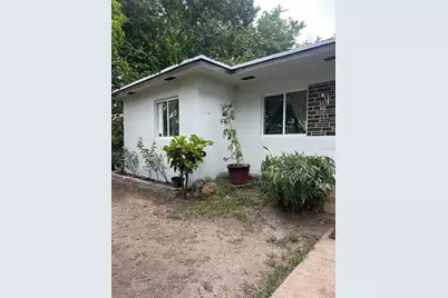 690 NW 1st Street, Homestead, FL 33034 - Photo 3