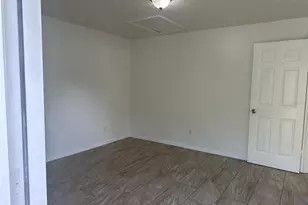 5921 NW 9th St, Ocala, FL 34482 - Photo 9