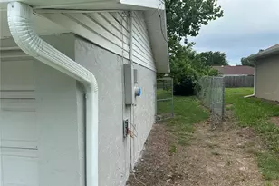 13678 SE 55th Ave, Summerfield, FL 34491 - Photo 3