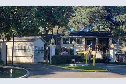 1345 Airport Drive #H20, Tallahassee, FL 32304 - Photo 1