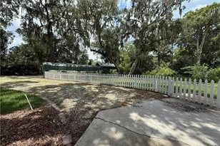 5217 Riverside Dr, Yankeetown, FL 34498 - Photo 15