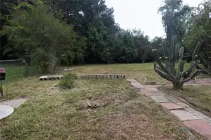 1010 Glenn Ridge Dr, Leesburg, FL 34748 - Photo 23