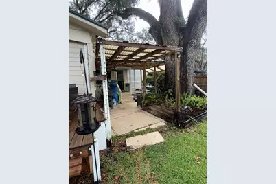 20930 NE 142nd Place, Salt Springs, FL 32134 - Photo 9