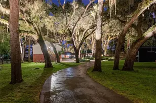 10745 SE Sunset Harbor Rd, Summerfield, FL 34491 - Photo 5