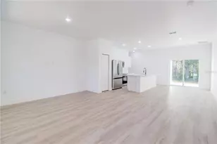 125 Fisher Way, Ocklawaha, FL 32179 - Photo 9