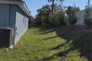 13175 Gulf Bay Ln, Spring Hill, FL 34609 - Photo 17