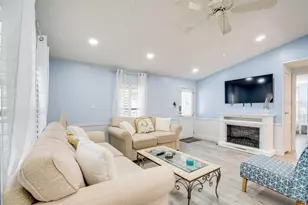 1224 Dustin Dr, Lady Lake, FL 32159 - Photo 13