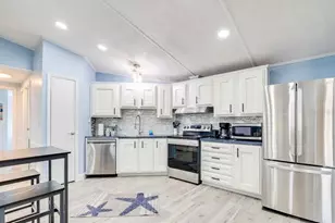 1224 Dustin Dr, Lady Lake, FL 32159 - Photo 17