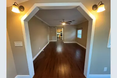 107 6th Street NE, Largo, FL 33770 - Photo 3