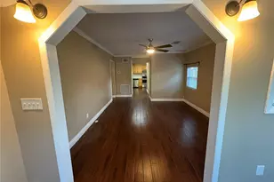 107 6th St NE, Largo, FL 33770 - Photo 3