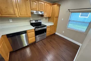 107 6th St NE, Largo, FL 33770 - Photo 13