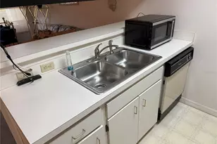 857 SE Mayo Dr, Crystal River, FL 34429 - Photo 11