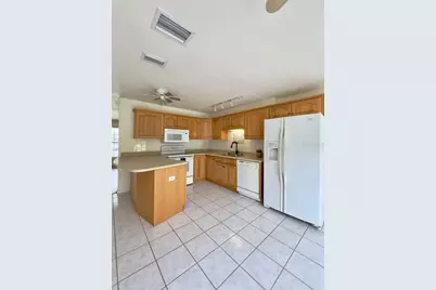 23061 SW Nautilus Boulevard, Dunnellon, FL 34431 - Photo 17