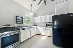 13691 S Hwy 25, Eastlake Weir, FL 32133 - Photo 9