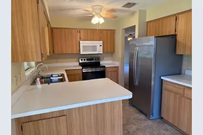 1335 E Silver Thorn Loop, Hernando, FL 34442 - Photo 5