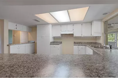 522 SE Paradise Point Road, Crystal River, FL 34429 - Photo 19