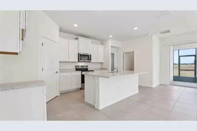 8617 Pinecrest Trail, Wildwood, FL 34785 - Photo 11