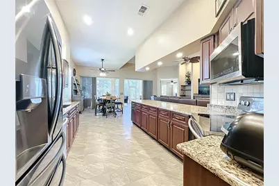 6128 Landings Boulevard, Lady Lake, FL 32159 - Photo 11