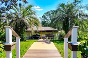 6128 Landings Blvd, Lady Lake, FL 32159 - Photo 29