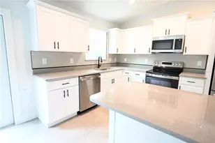 24433 NW Tamarind Ln, Dunnellon, FL 34431 - Photo 11