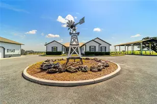 13750 SE 54 St, Morriston, FL 32668 - Photo 1