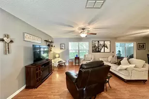 12406 NE 50th View, Oxford, FL 34484 - Photo 5
