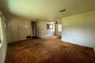 2141 NE 14th St, Ocala, FL 34470 - Photo 5