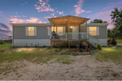 453 Old Hawthorne Road, Hawthorne, FL 32640 - Photo 1