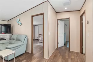 453 Old Hawthorne Rd, Hawthorne, FL 32640 - Photo 35