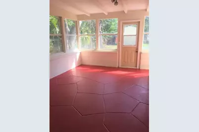 762 60th Avenue NE, Saint Petersburg, FL 33703 - Photo 9