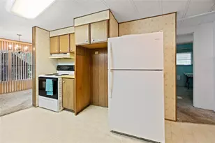 411 NE 63rd Ct, Ocala, FL 34470 - Photo 9