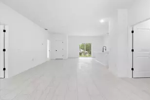 225 W Diego Pl, Citrus Springs, FL 34434 - Photo 9