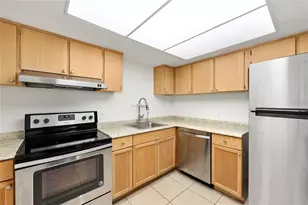 588 Fairways Ln, Ocala, FL 34472 - Photo 11