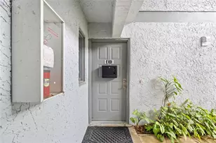 588 Fairways Ln, Ocala, FL 34472 - Photo 3