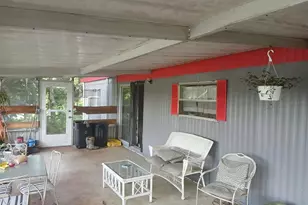 17010 SE 61st Pl, Ocklawaha, FL 32179 - Photo 5