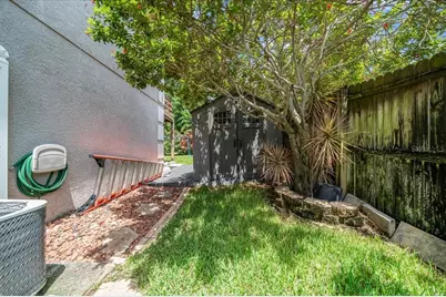 2589 Knoll Street W, Palm Harbor, FL 34683 - Photo 37