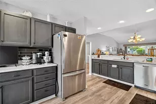 16850 SE 86th Deptford Ct, The Villages, FL 32162 - Photo 11