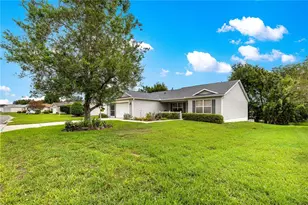 9345 SE 177th Simons Ln, The Villages, FL 32162 - Photo 3