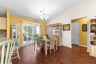 9345 SE 177th Simons Ln, The Villages, FL 32162 - Photo 13