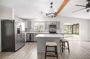 1013 Ann Ave, Lady Lake, FL 32159 - Photo 5