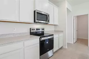 8778 Pinecrest Trl, Wildwood, FL 34785 - Photo 13