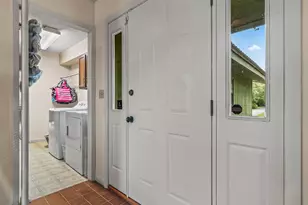 17 S Bay Shore Dr, Eastpoint, FL 32328 - Photo 13