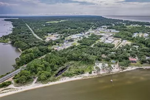 17 S Bay Shore Dr, Eastpoint, FL 32328 - Photo 11