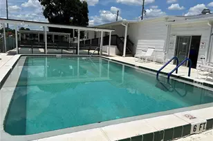 819 Mary St, Wildwood, FL 34785 - Photo 5