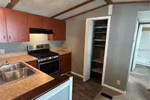 819 Mary St, Wildwood, FL 34785 - Photo 17