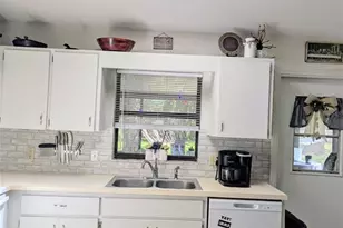 9054 S Tara Point, Floral City, FL 34436 - Photo 5